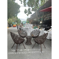 bàn ghế ban công sân vườn